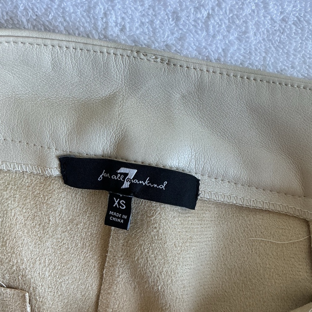 Elegant Cream Women's Pants XS - Picture 10 of 16